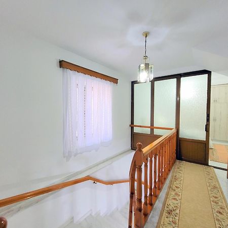 Marbi Guest House Гирокастра Экстерьер фото