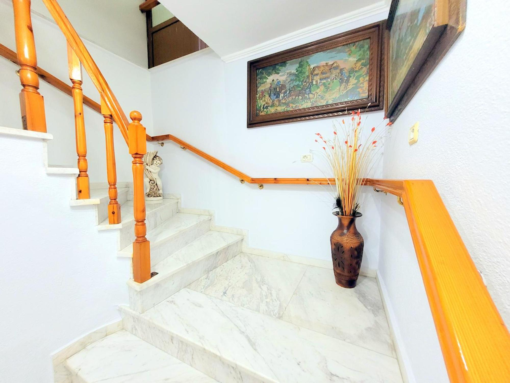 Marbi Guest House Гирокастра Экстерьер фото